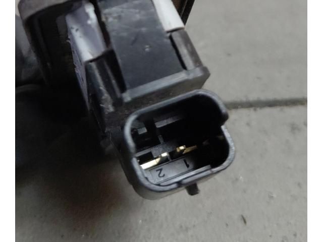 bontott PEUGEOT 208 Csomagtérajtó Kilincs