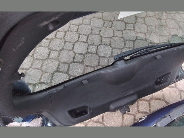 bontott PEUGEOT 208 Csomagtérajtó (Részeivel)