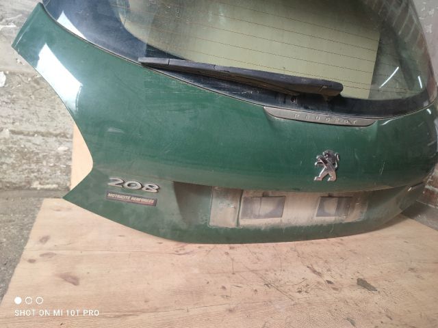 bontott PEUGEOT 208 Csomagtérajtó (Részeivel)
