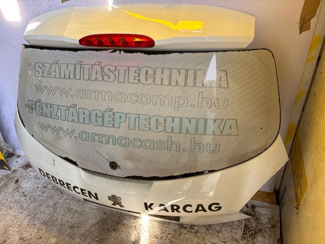 bontott PEUGEOT 208 Csomagtérajtó (Üres lemez)