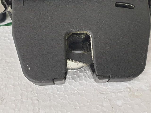 bontott PEUGEOT 208 Csomagtérajtó Zárszerkezet