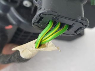 bontott PEUGEOT 208 Csomagtérajtó Zárszerkezet