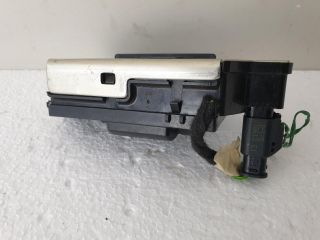 bontott PEUGEOT 208 Csomagtérajtó Zárszerkezet