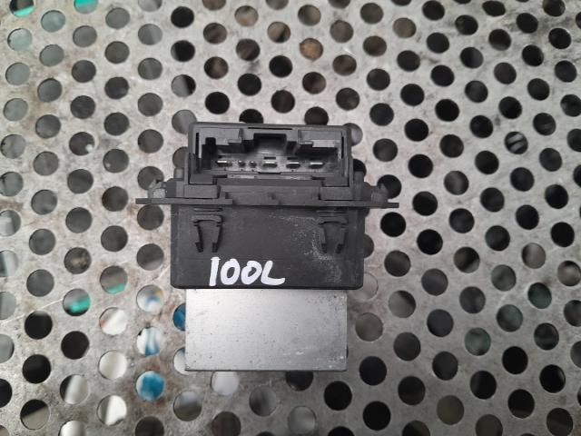 bontott PEUGEOT 208 Előtét Ellenállás Fűtőmotor