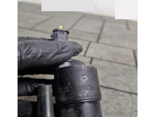 bontott PEUGEOT 208 Első Ablakmosó Szivattyú