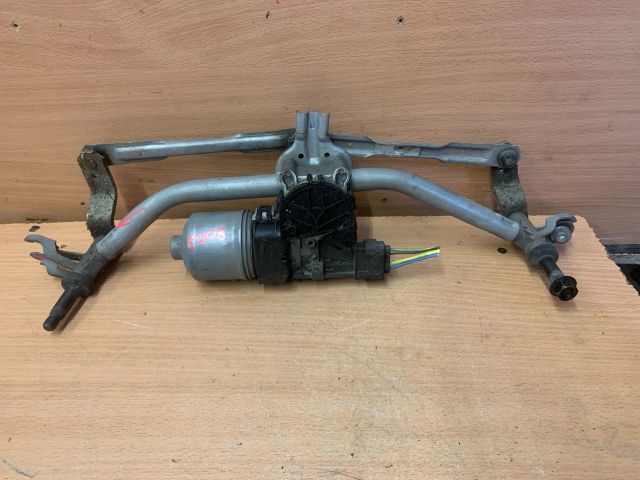 bontott PEUGEOT 208 Első Ablaktörlő Szerkezet Motorral