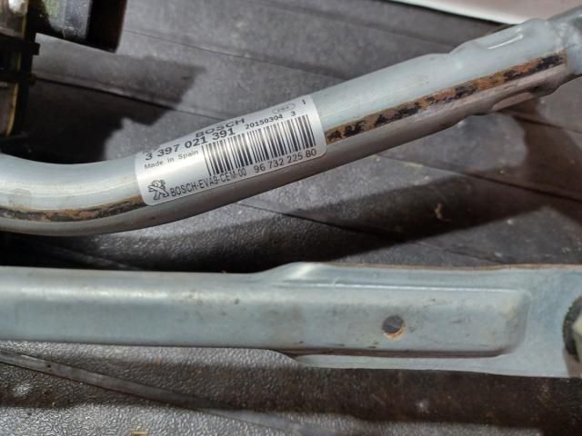 bontott PEUGEOT 208 Első Ablaktörlő Szerkezet