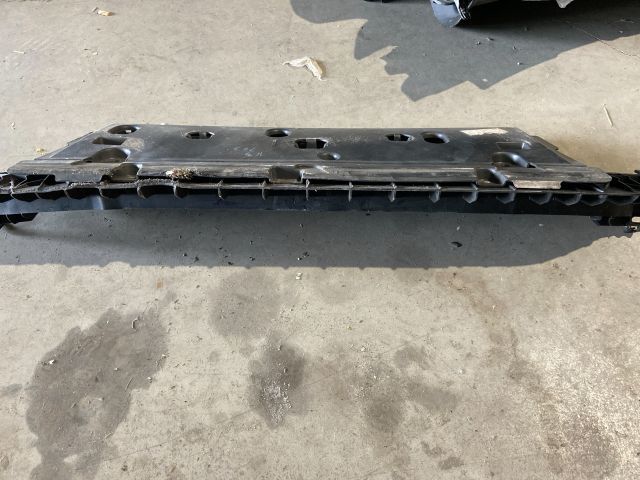 bontott PEUGEOT 208 Első Lökhárító Alsó (Műanyag)