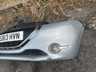 bontott PEUGEOT 208 Első Lökhárító (Részeivel)