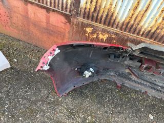 bontott PEUGEOT 208 Első Lökhárító (Részeivel)