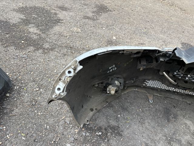 bontott PEUGEOT 208 Első Lökhárító (Részeivel)