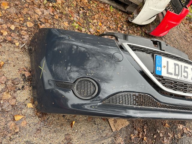 bontott PEUGEOT 208 Első Lökhárító (Részeivel)