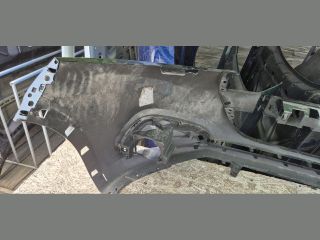 bontott PEUGEOT 208 Első Lökhárító (Üresen)