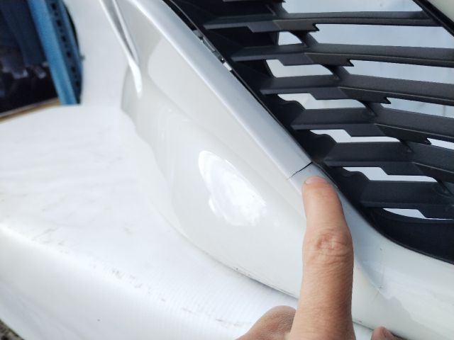 bontott PEUGEOT 208 Első Lökhárító (Üresen)