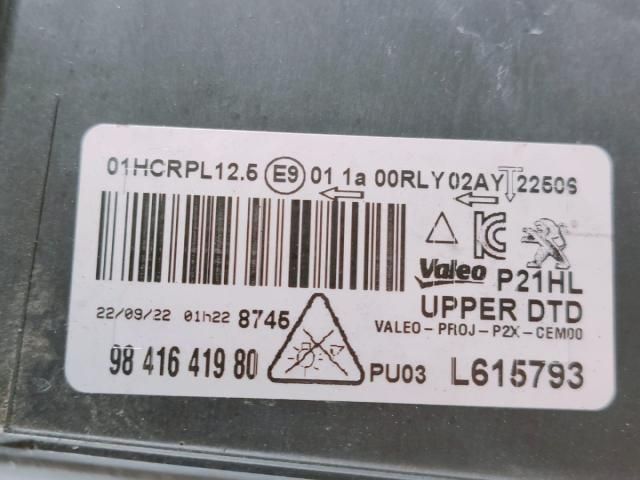 bontott PEUGEOT 208 Fényszóró (Pozíciófüggetlen)