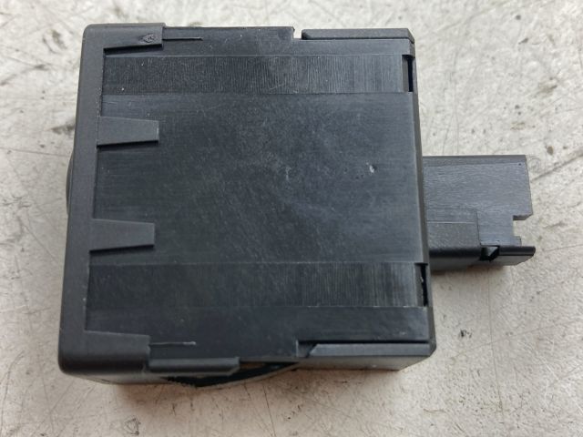 bontott PEUGEOT 208 Fényszórómagasság Állító Kapcsoló