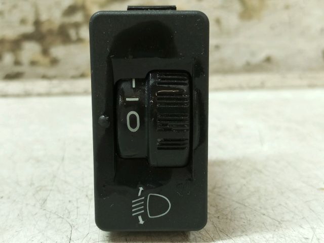 bontott PEUGEOT 208 Fényszórómagasság Állító Kapcsoló