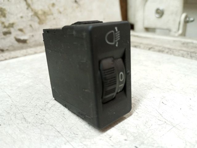 bontott PEUGEOT 208 Fényszórómagasság Állító Kapcsoló