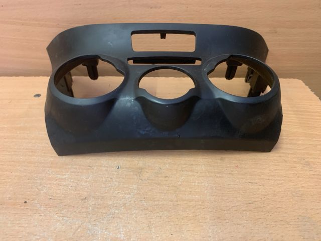 bontott PEUGEOT 208 Fűtéskapcsoló Keret