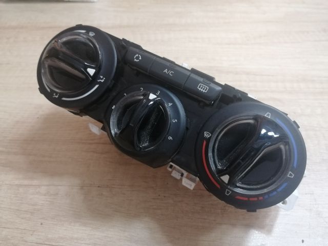 bontott PEUGEOT 208 Fűtéskapcsoló (manuális klímás)