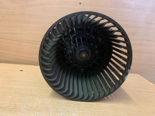 bontott PEUGEOT 208 Fűtőmotor (Klímás)