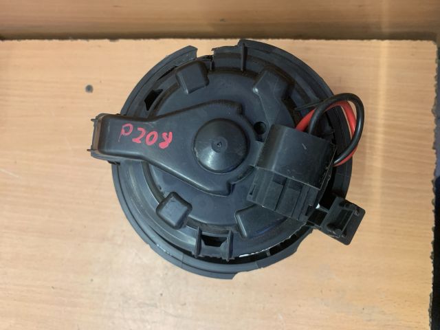 bontott PEUGEOT 208 Fűtőmotor (Klímás)