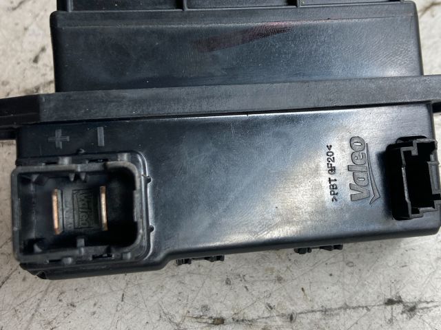 bontott PEUGEOT 208 Fűtőradiátor (Elektromos)