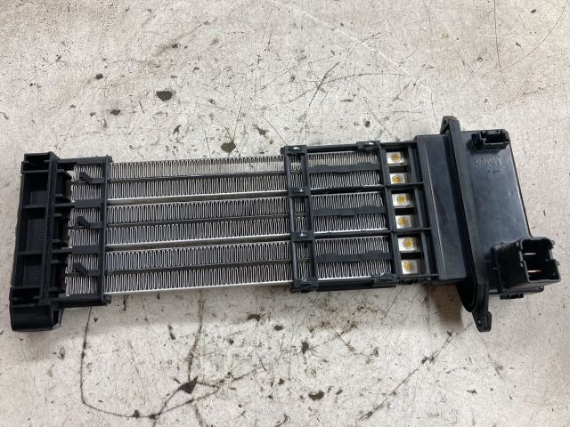 bontott PEUGEOT 208 Fűtőradiátor (Elektromos)