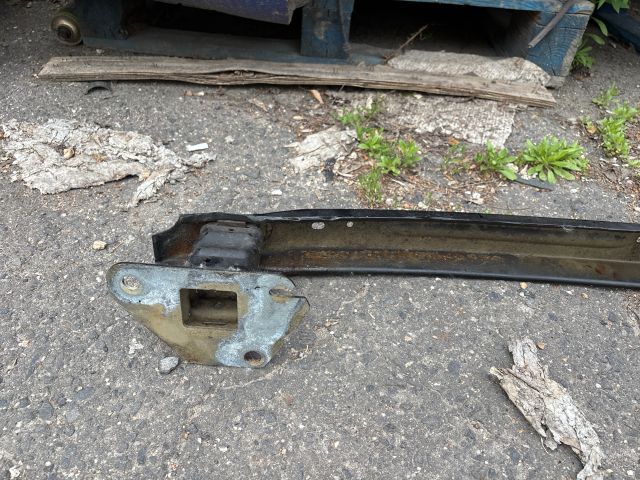 bontott PEUGEOT 208 Hátsó Lökhárító Merevítő (Fém)