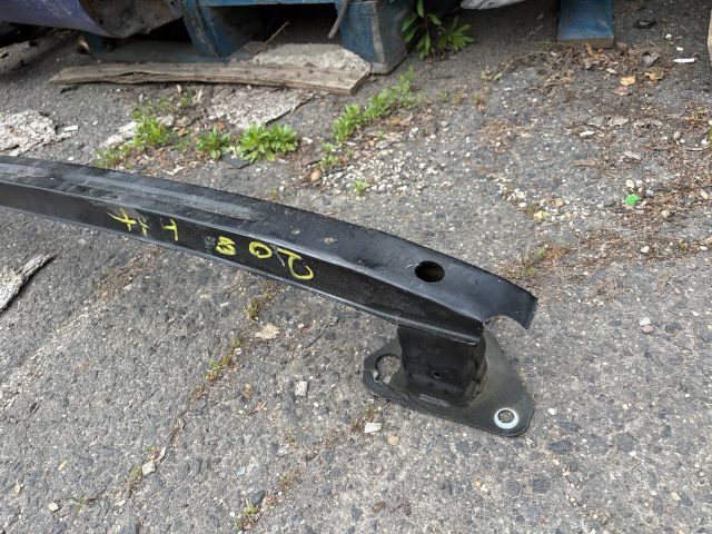 bontott PEUGEOT 208 Hátsó Lökhárító Merevítő (Fém)