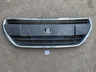 bontott PEUGEOT 208 Hűtőrács