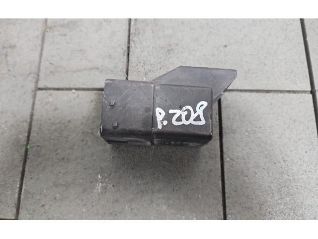 bontott PEUGEOT 208 Izzító Relé