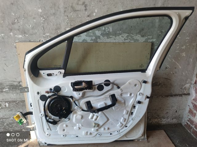 bontott PEUGEOT 208 Jobb első Ablak