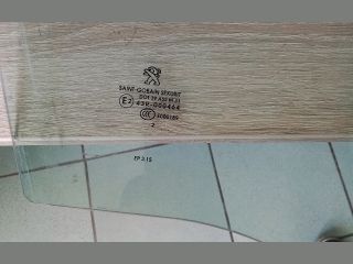 bontott PEUGEOT 208 Jobb első Ablak