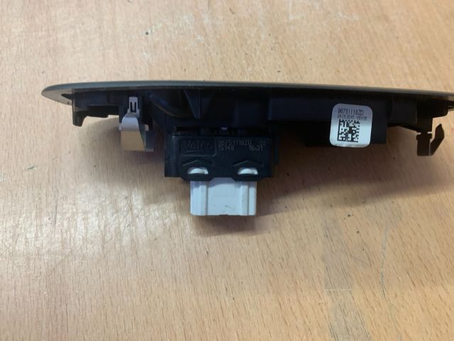 bontott PEUGEOT 208 Jobb első Ablakemelő Kapcsoló