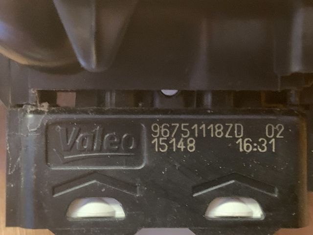 bontott PEUGEOT 208 Jobb első Ablakemelő Kapcsoló