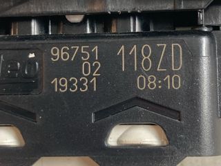 bontott PEUGEOT 208 Jobb első Ablakemelő Kapcsoló