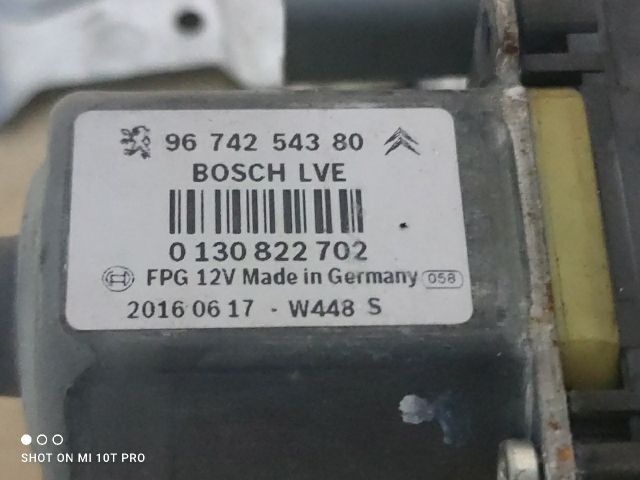 bontott PEUGEOT 208 Jobb első Ablakemelő Szerkezet (Elektromos)