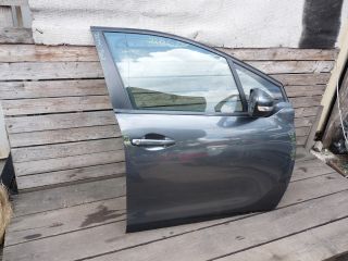 bontott PEUGEOT 208 Jobb első Ajtó (Részeivel)