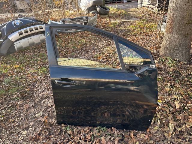 bontott PEUGEOT 208 Jobb első Ajtó (Részeivel)