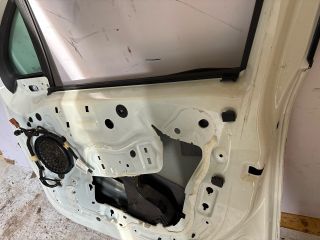 bontott PEUGEOT 208 Jobb első Ajtó (Üres lemez)
