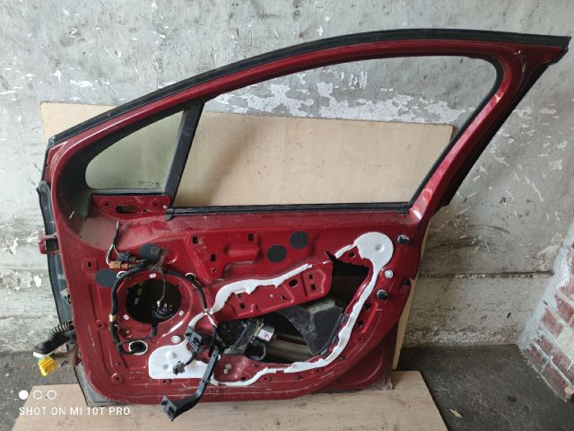 bontott PEUGEOT 208 Jobb első Ajtó (Üres lemez)