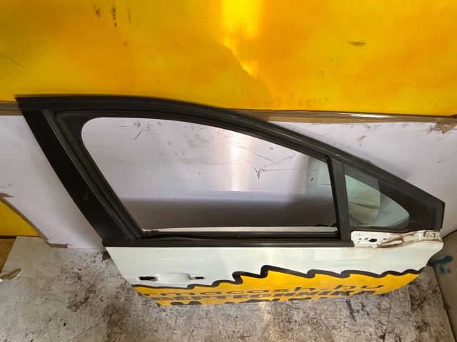 bontott PEUGEOT 208 Jobb első Ajtó (Üres lemez)