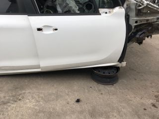 bontott PEUGEOT 208 Jobb első Ajtó (Üres lemez)