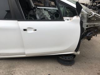 bontott PEUGEOT 208 Jobb első Ajtó (Üres lemez)