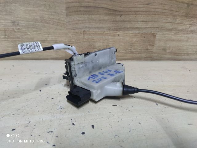 bontott PEUGEOT 208 Jobb első Ajtózár