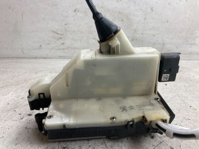 bontott PEUGEOT 208 Jobb első Ajtózár