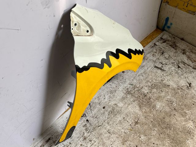 bontott PEUGEOT 208 Jobb első Sárvédő