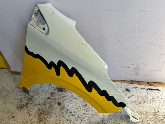 bontott PEUGEOT 208 Jobb első Sárvédő