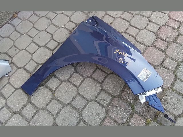 bontott PEUGEOT 208 Jobb első Sárvédő